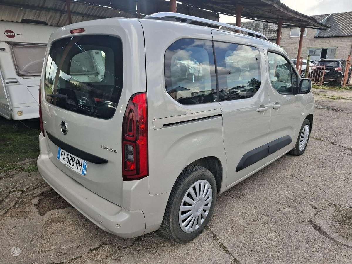 Opel Combo, 1.5 l., Минивэн