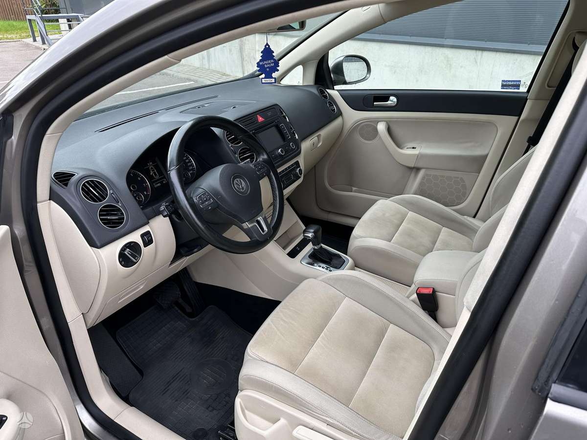 Volkswagen Golf Plus - 10