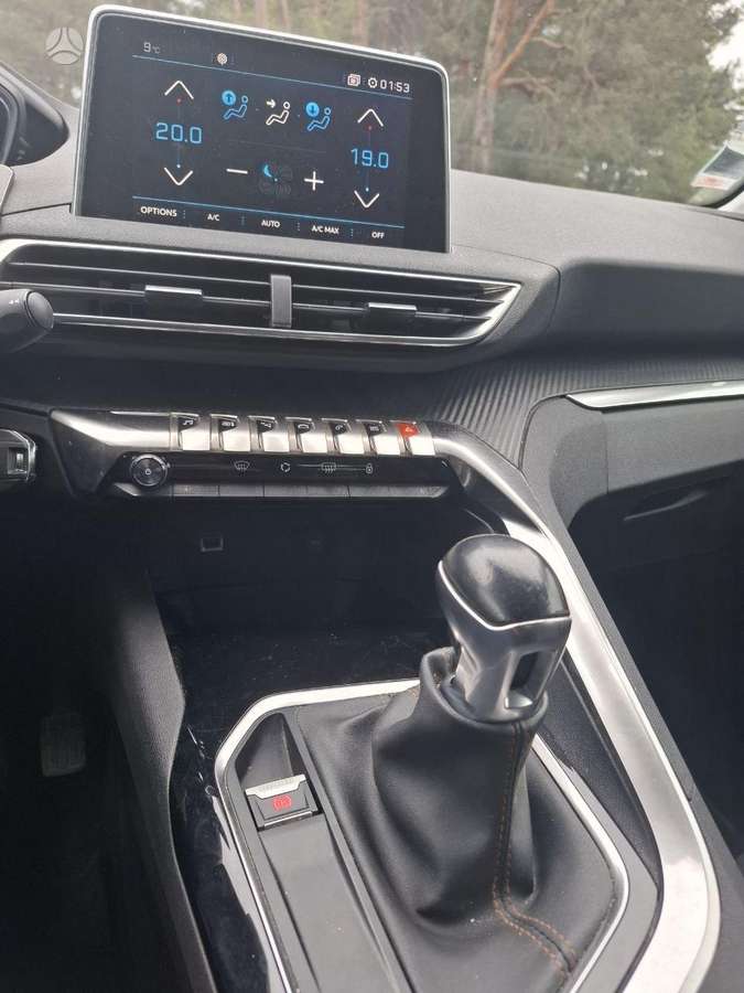 Peugeot 3008 - 7