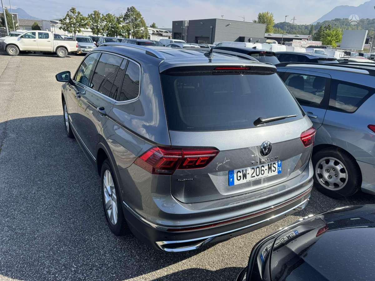 Volkswagen Tiguan Allspace - 4
