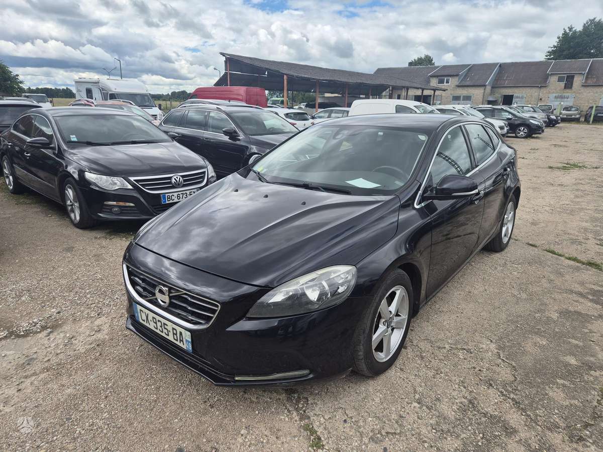 Volvo V40 - 1