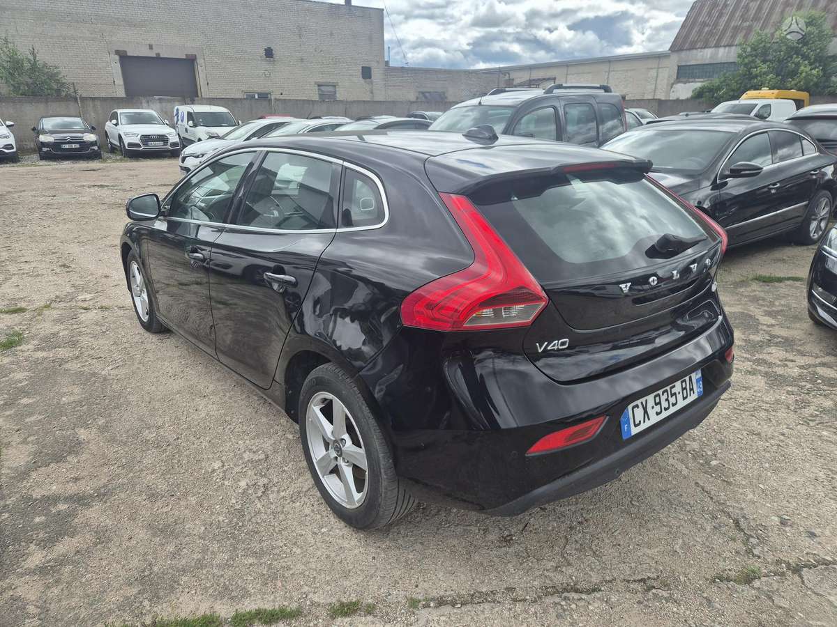 Volvo V40 - 2