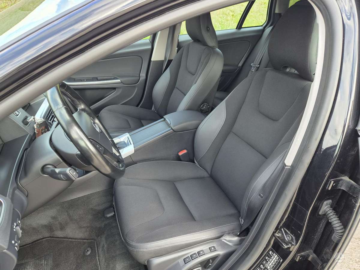 Volvo V60 - 10