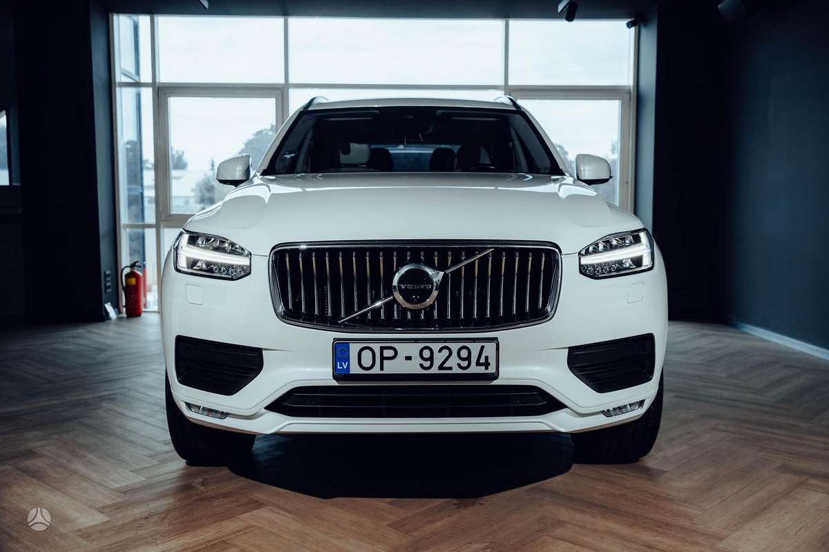Volvo XC90 - 2