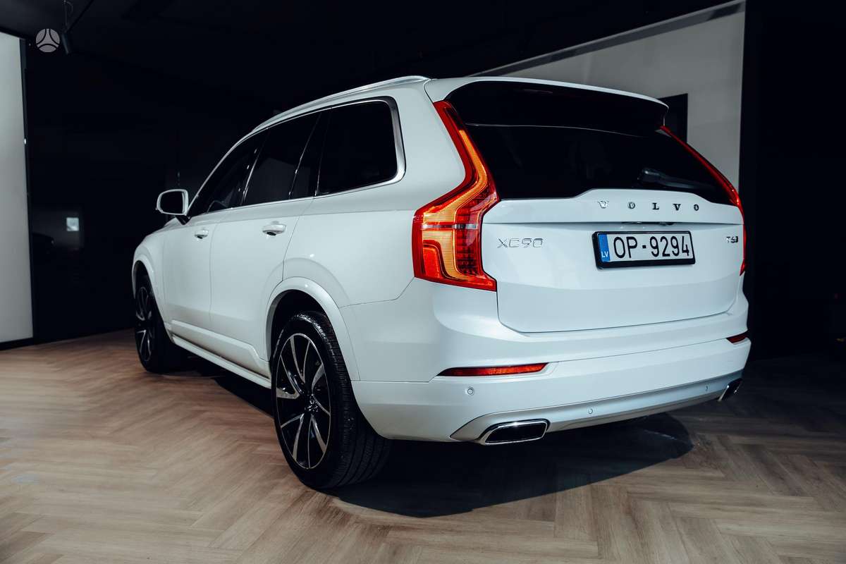 Volvo XC90 - 4