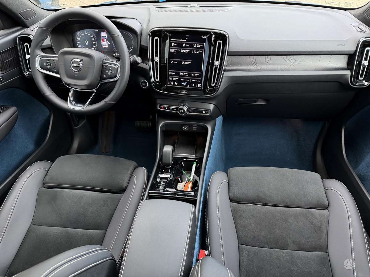 Volvo XC40 - 11