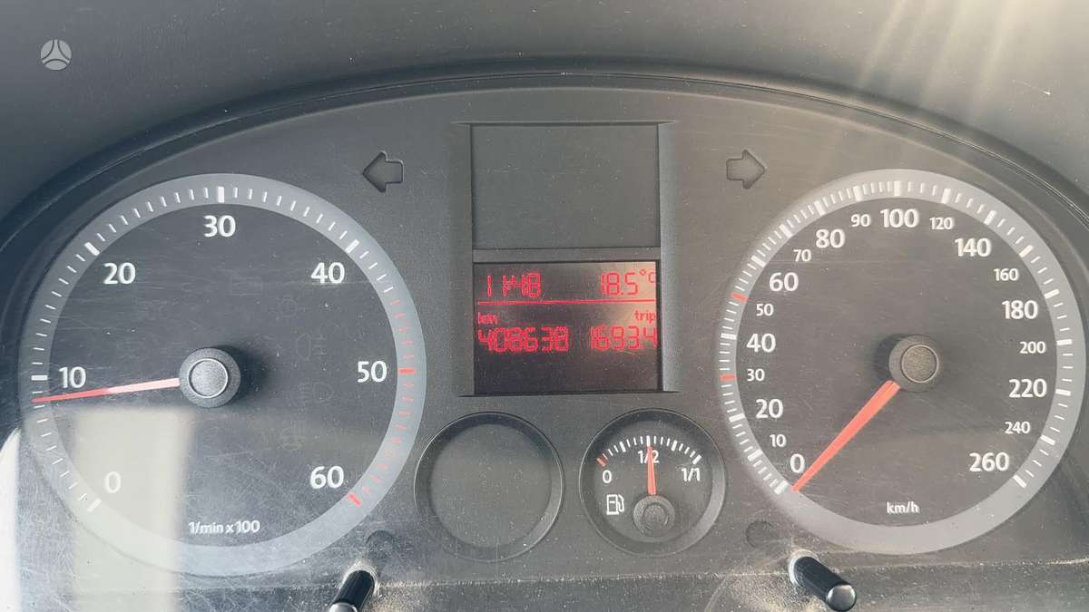 Volkswagen Caddy - 9