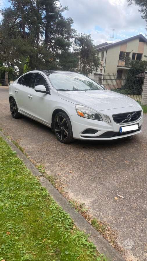 Volvo S60 - 3