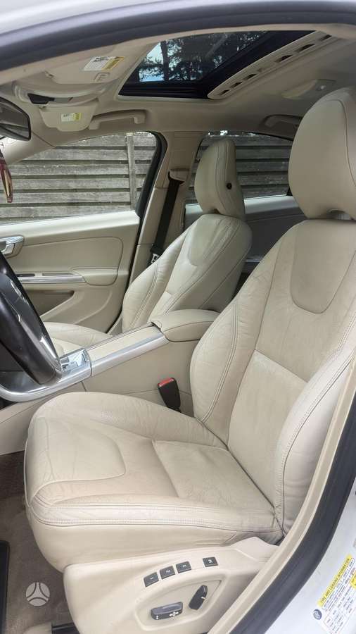 Volvo S60 - 12