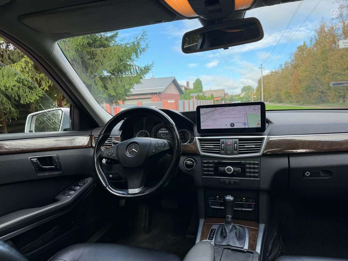 Mercedes-Benz E200, 2.1 l., Универсал