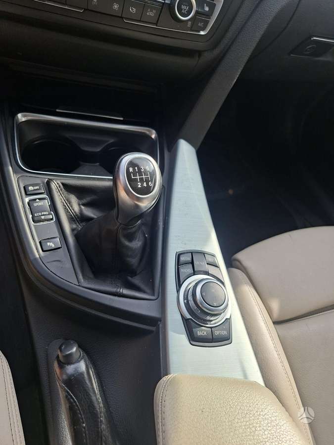 BMW 320 - 9