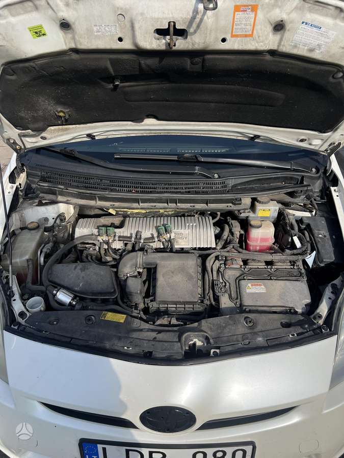 Toyota Prius - 8