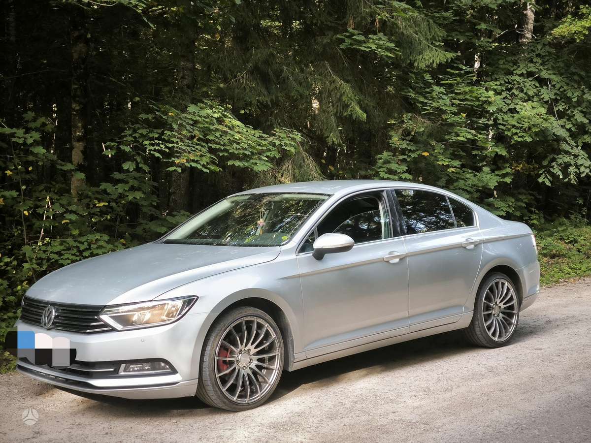 Volkswagen Passat - 2