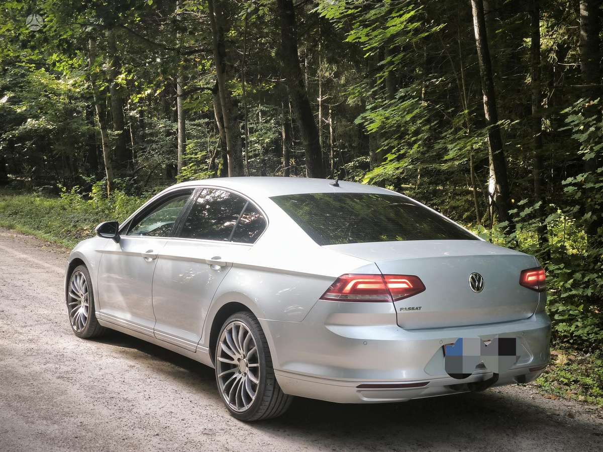 Volkswagen Passat - 3