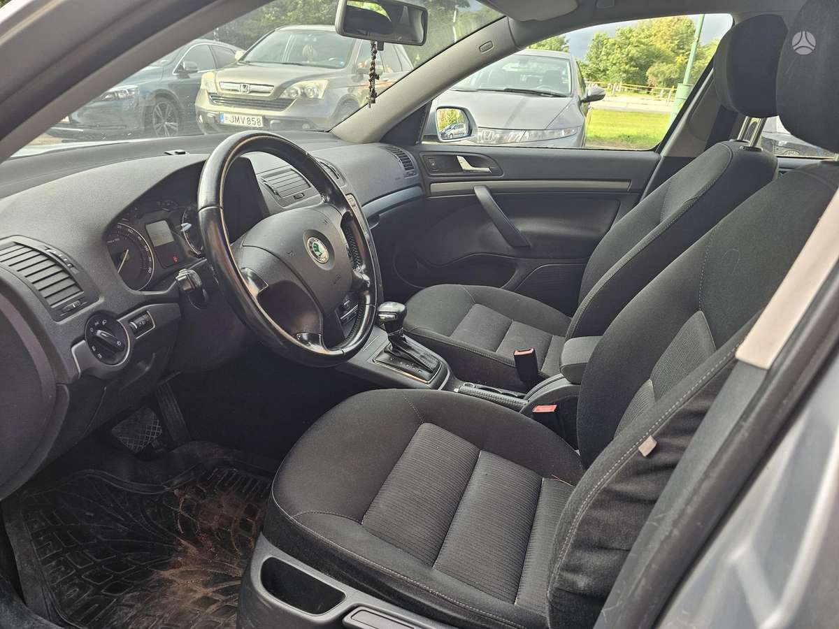 Škoda Octavia - 8