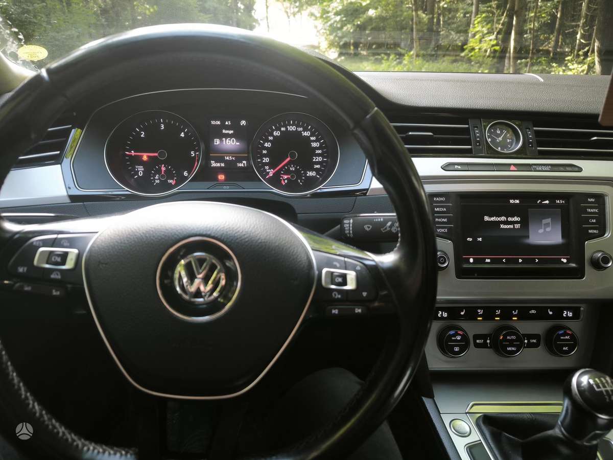 Volkswagen Passat - 9