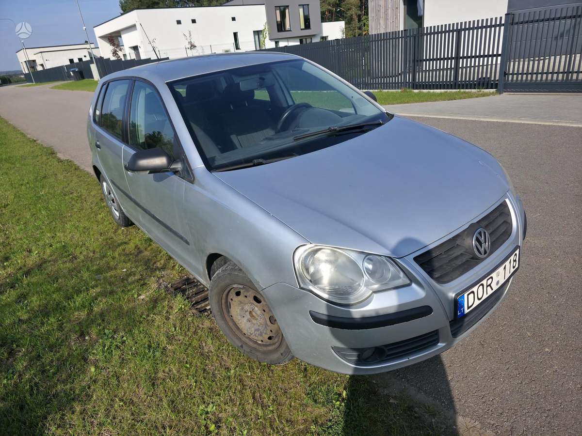 Volkswagen Polo - 2