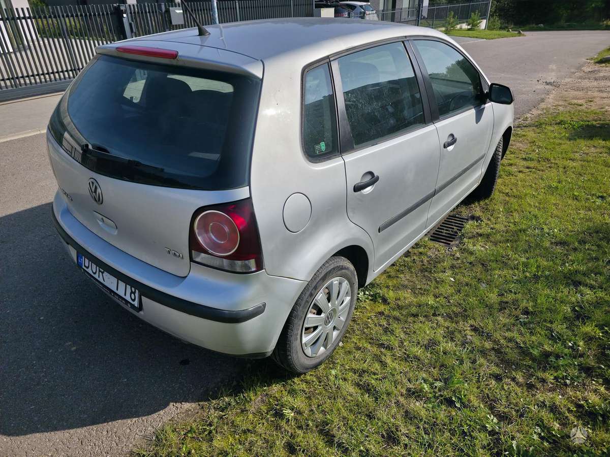 Volkswagen Polo - 3