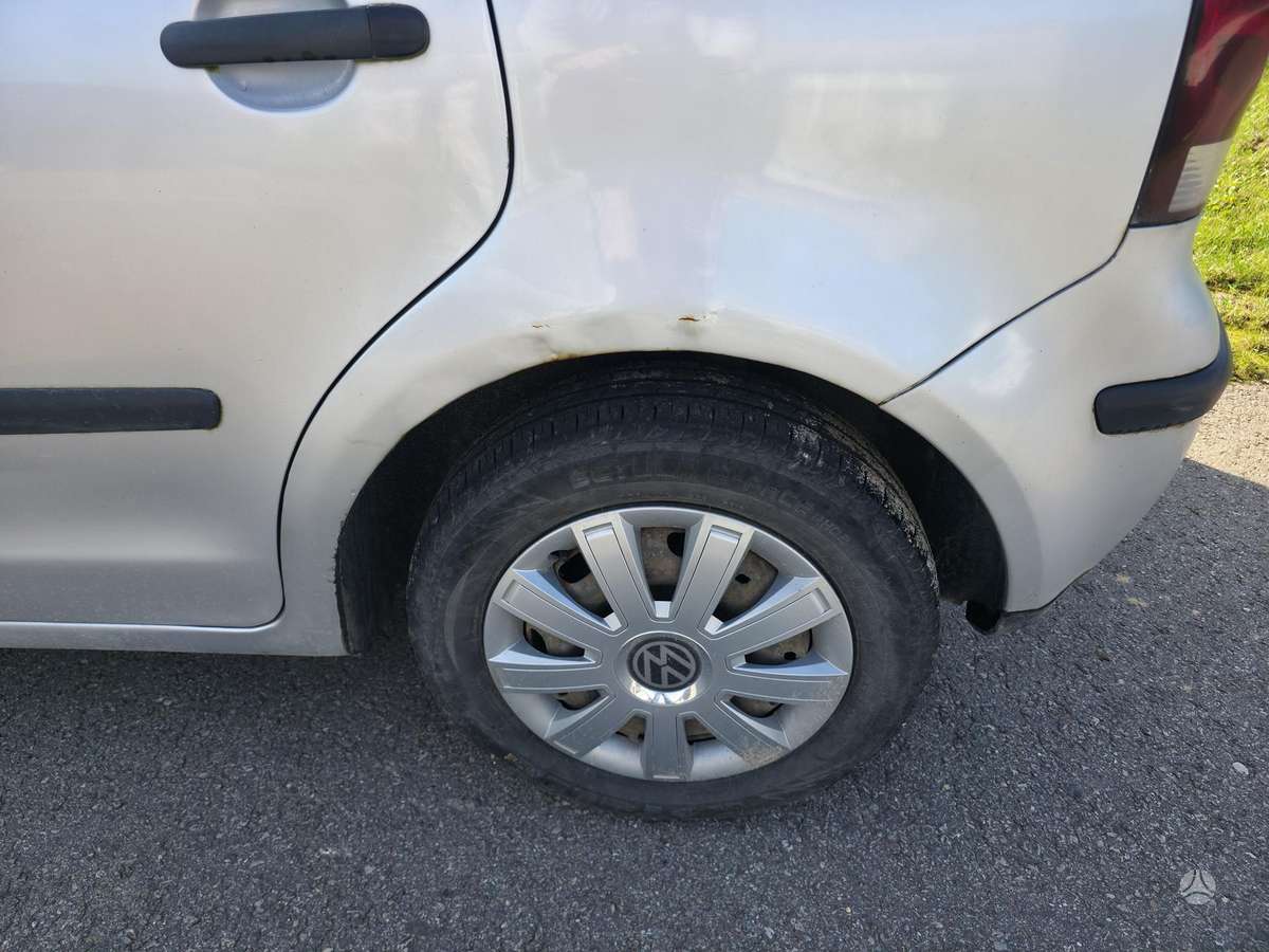 Volkswagen Polo - 5