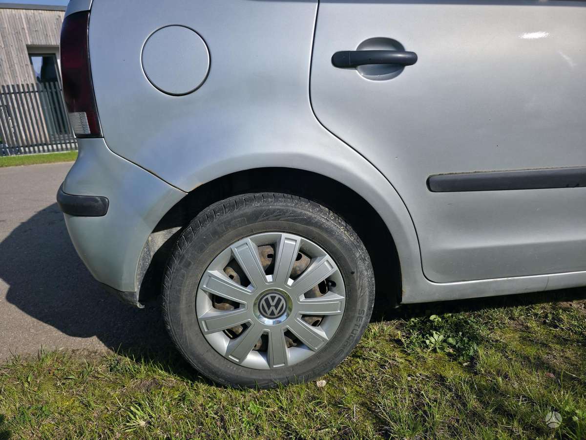 Volkswagen Polo - 8