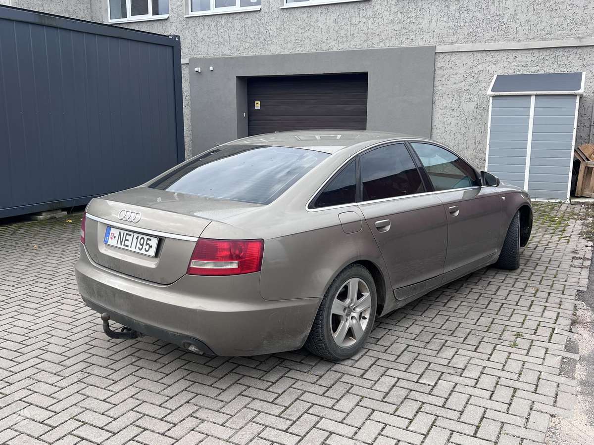 Audi A6, 2.0 l., Седан