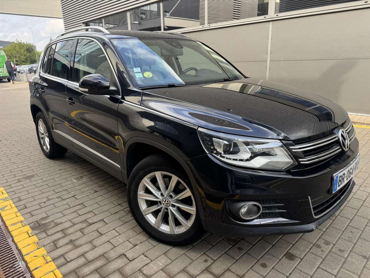 Volkswagen Tiguan - 2