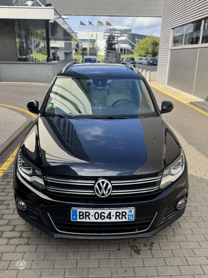 Volkswagen Tiguan - 4