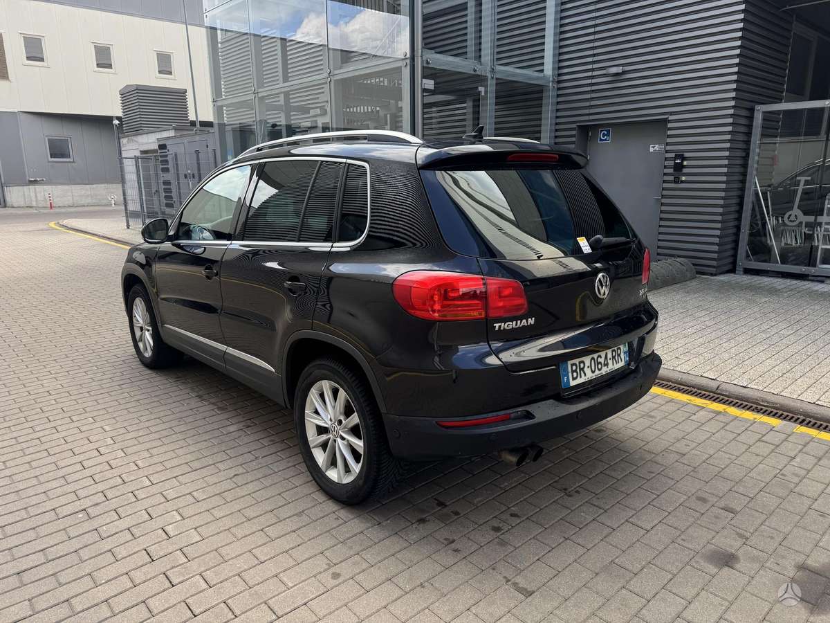 Volkswagen Tiguan - 7