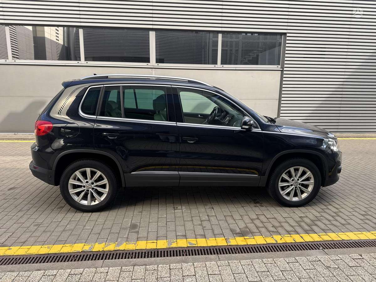 Volkswagen Tiguan - 10