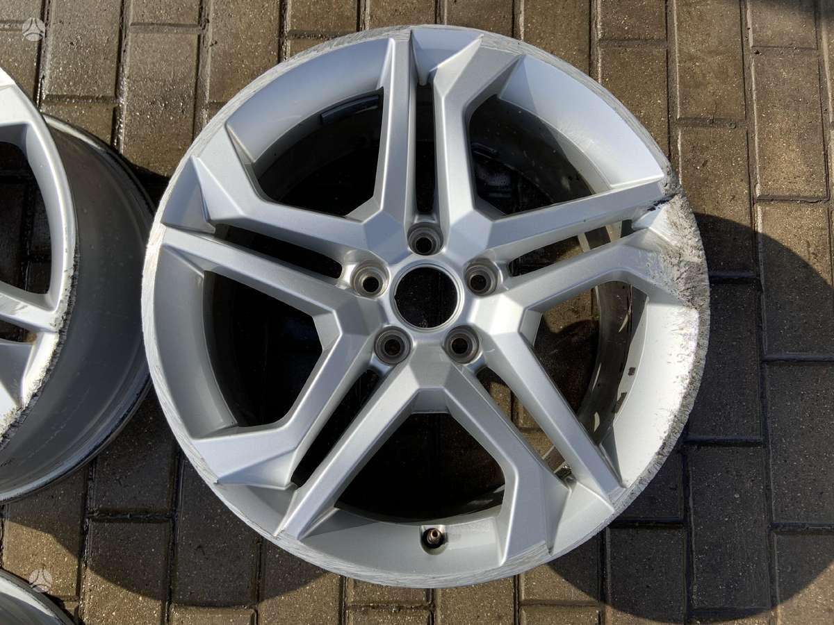 Audi 80A601025BD, light alloy, R18