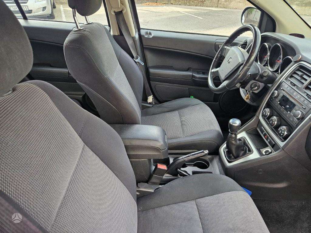 Dodge Caliber, 2.1 l., hatchback