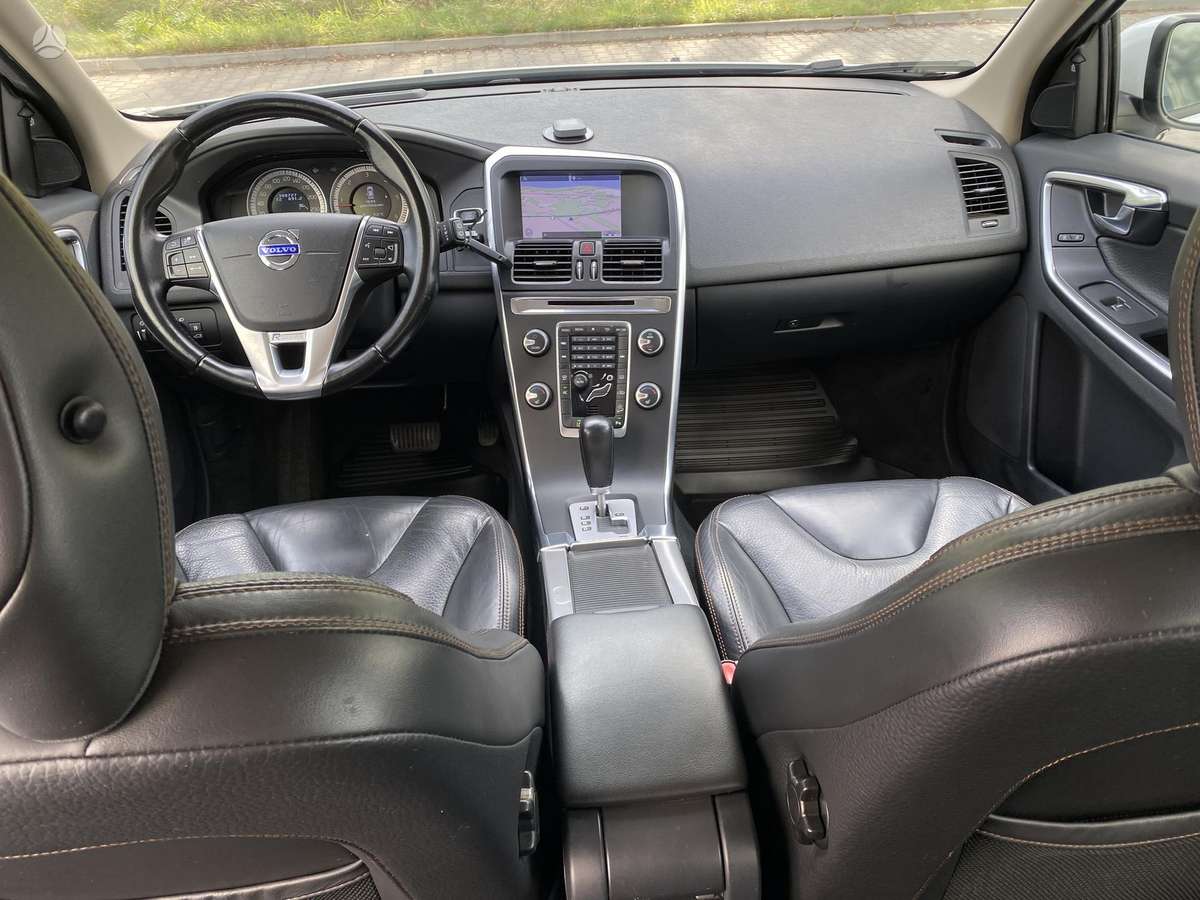 Volvo XC60 - 11