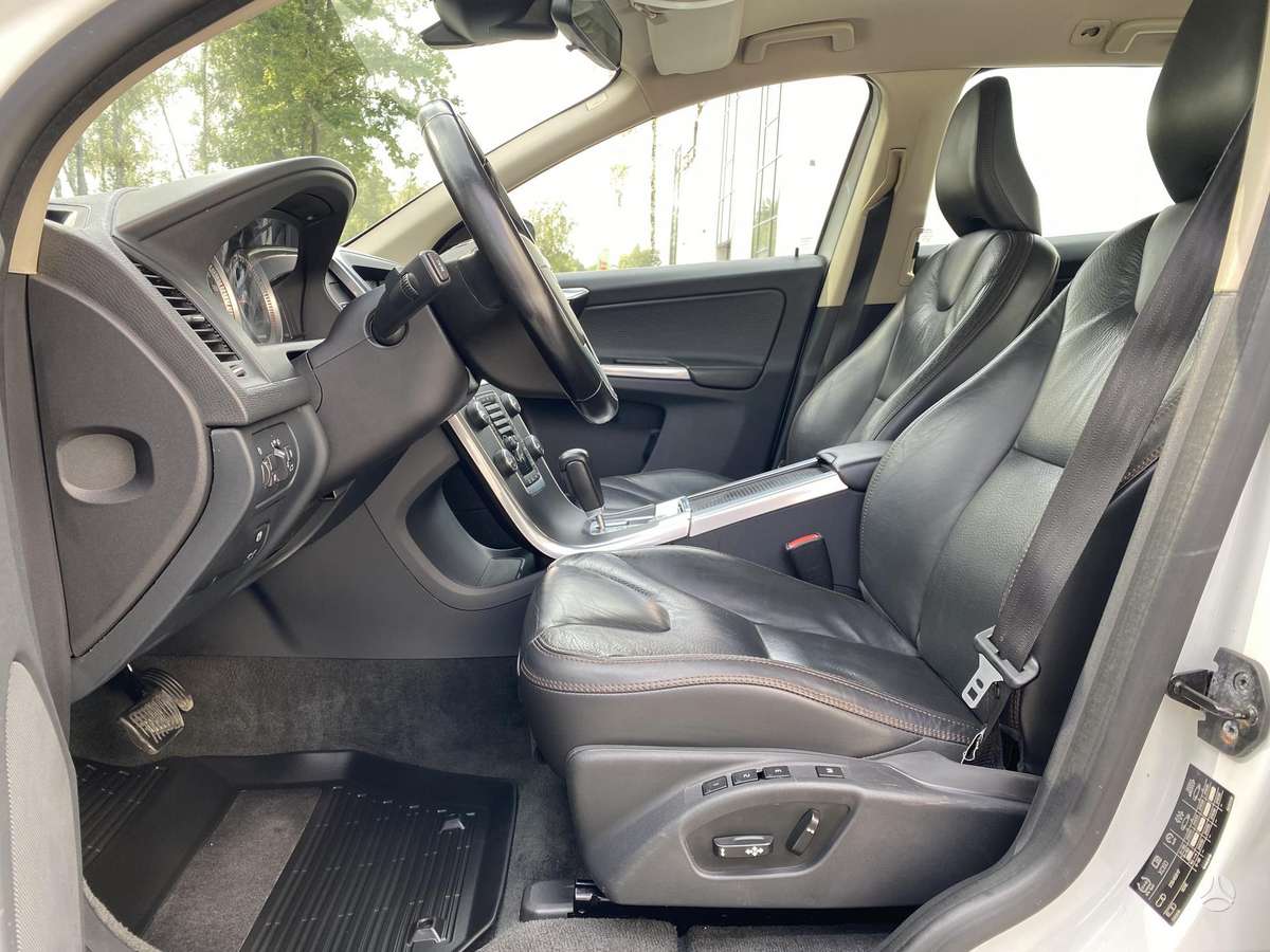 Volvo XC60 - 10