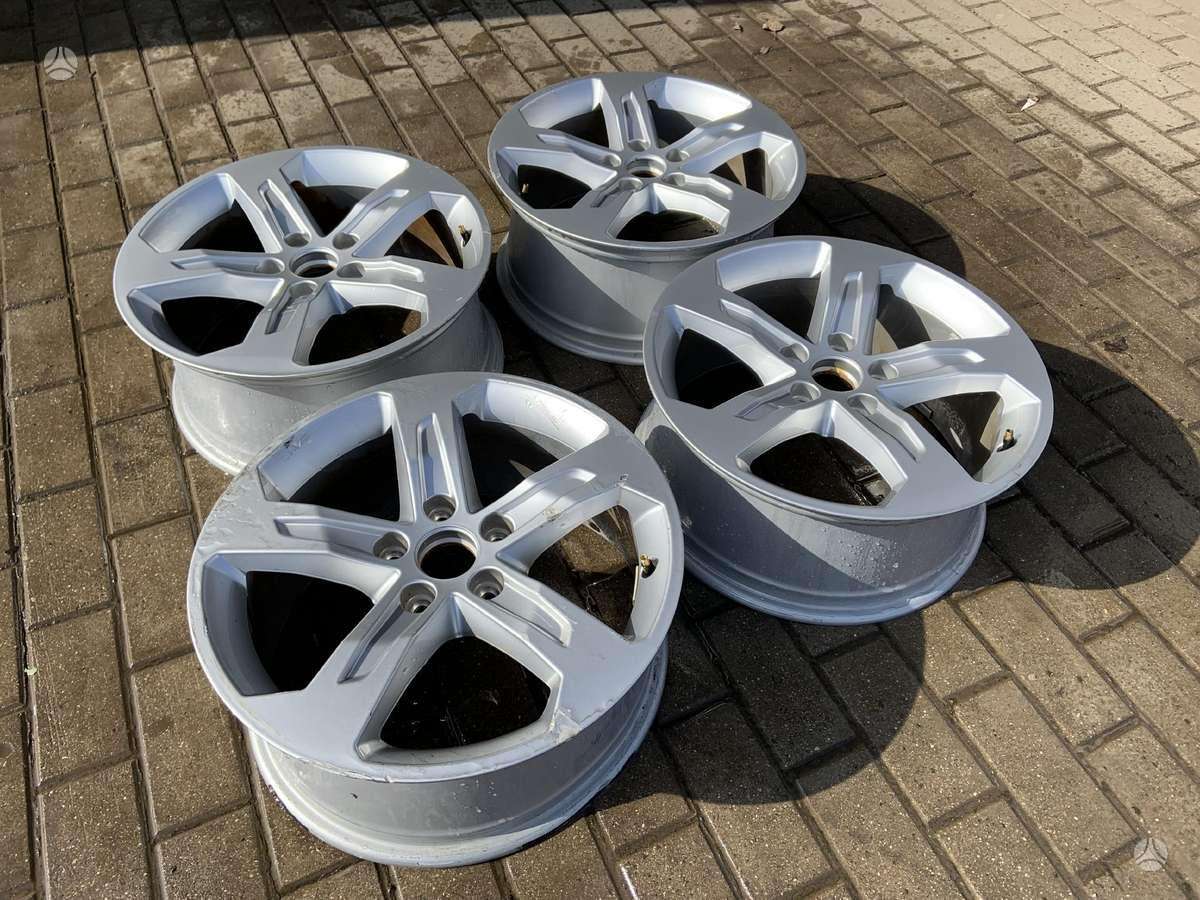 Audi 8V0601025DP, легкосплавные , R17