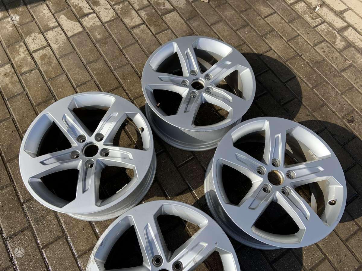 Audi 8V0601025DP, легкосплавные , R17