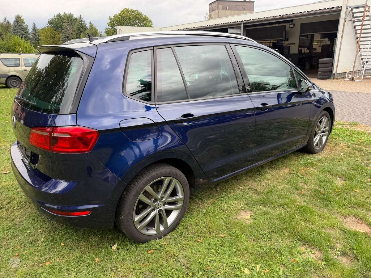 Volkswagen Golf Sportsvan - 9