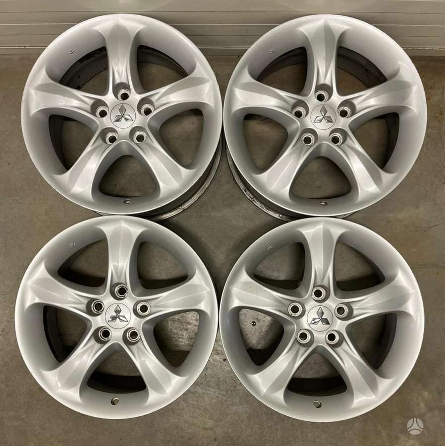 Mitsubishi, lengvojo lydinio, R17