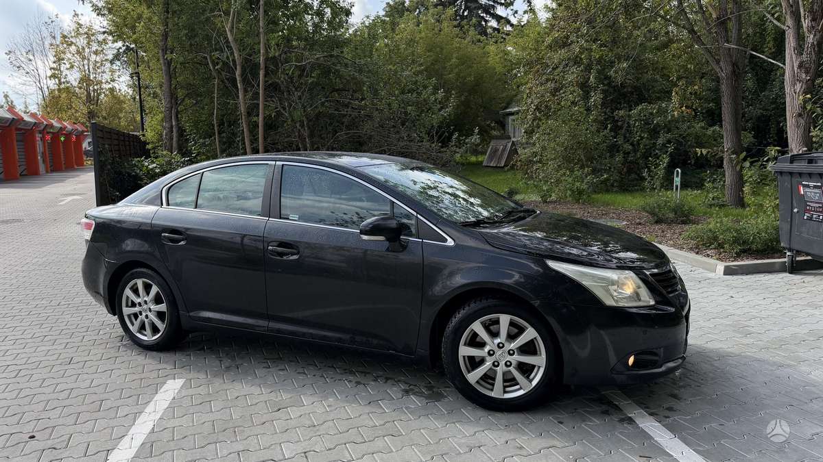 Toyota Avensis - 4