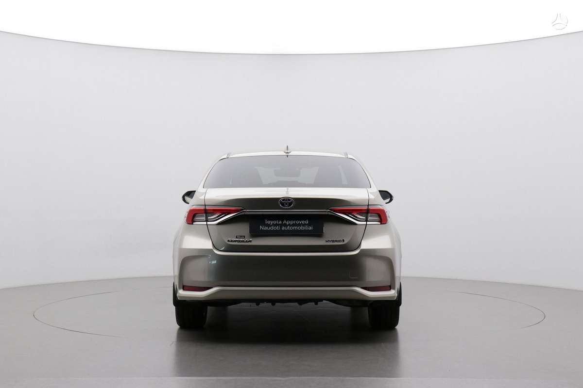 Toyota Corolla - 5
