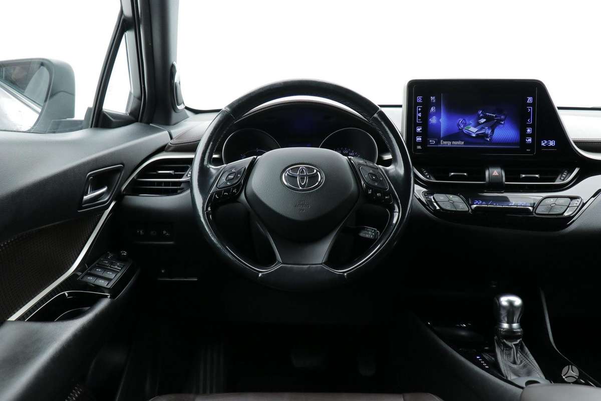 Toyota C-HR - 8