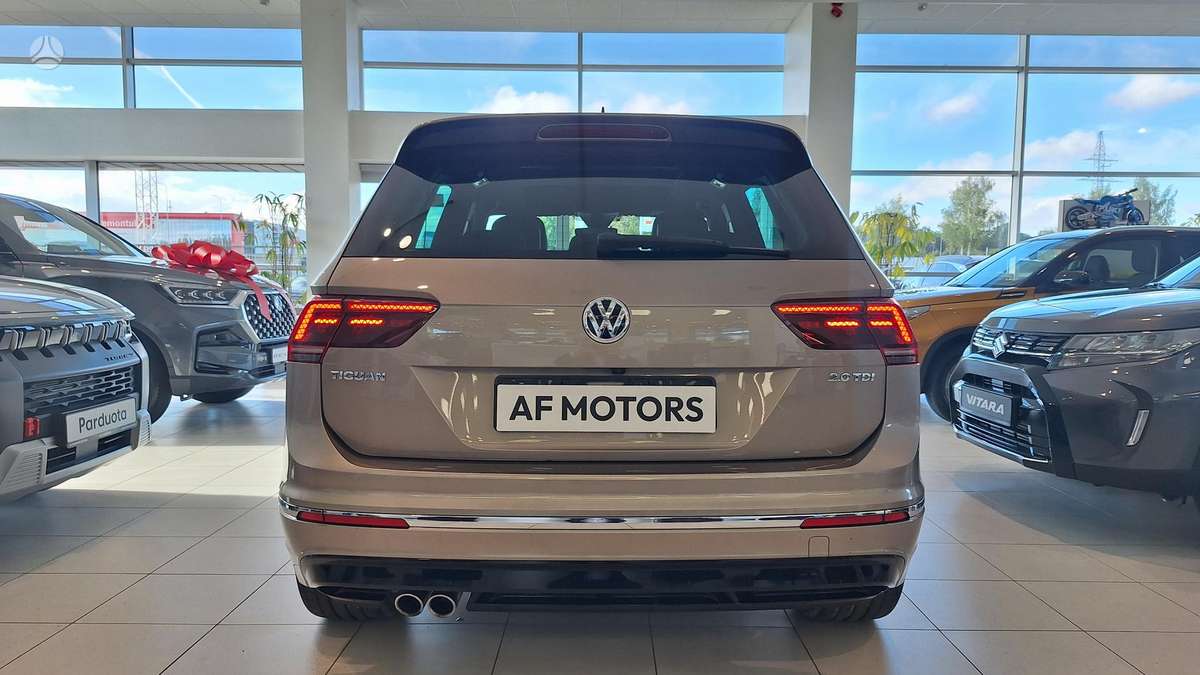 Volkswagen Tiguan - 3