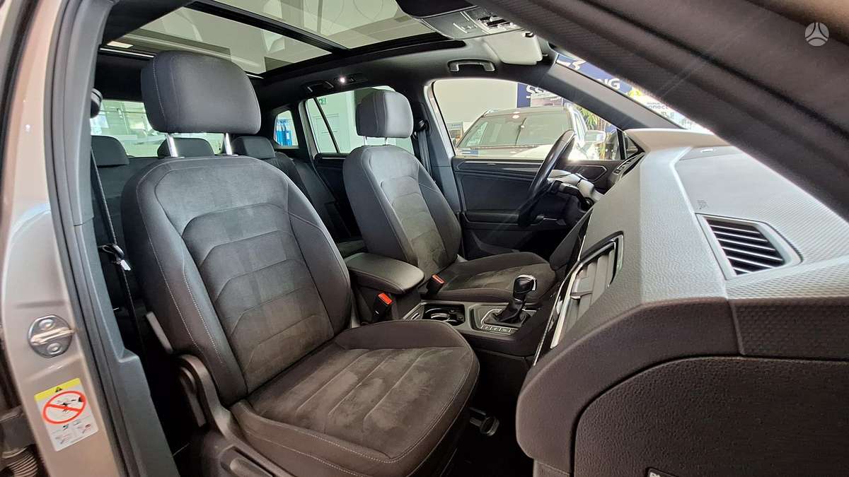 Volkswagen Tiguan - 11