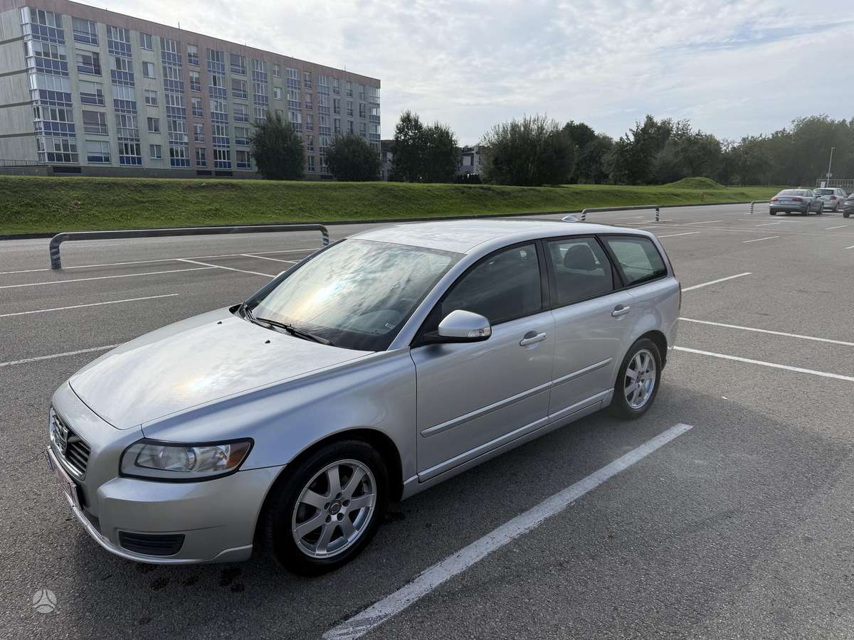 Volvo V50 - 4