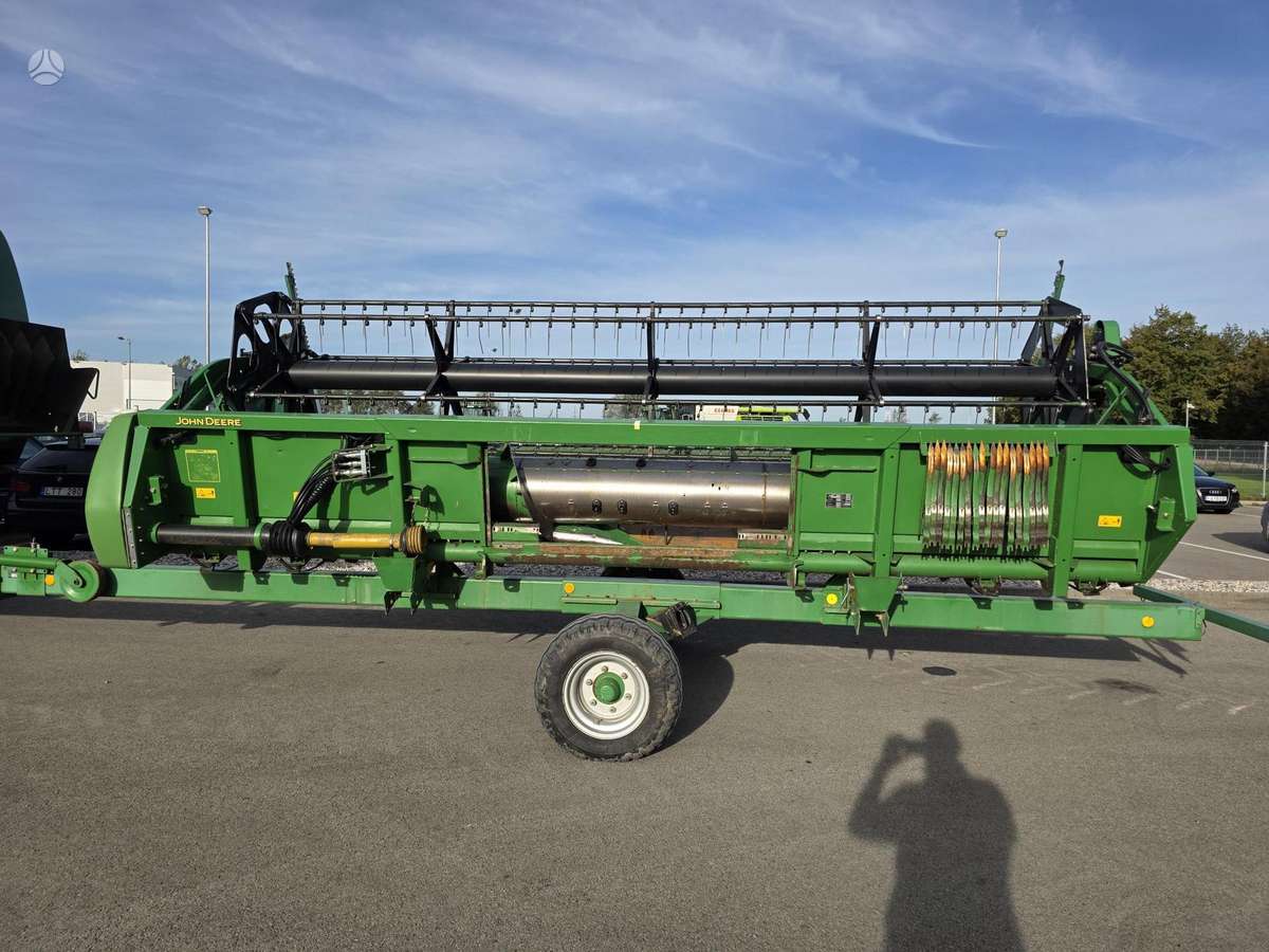 John Deere W540, комбайны