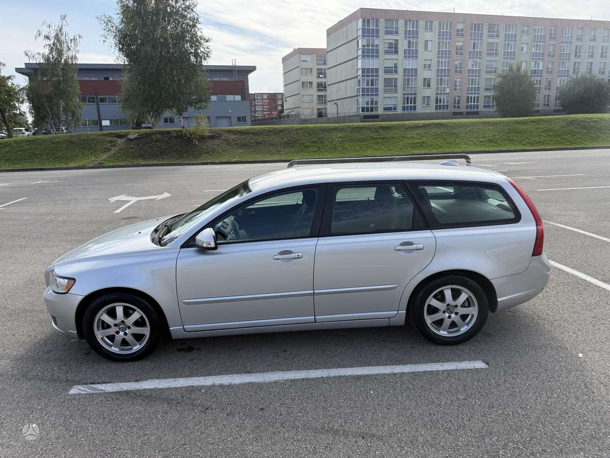 Volvo V50 - 6