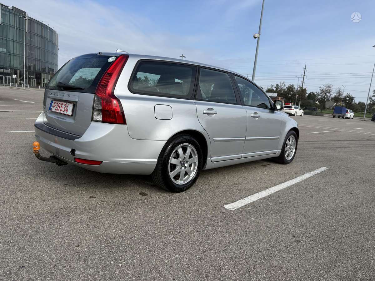 Volvo V50 - 11