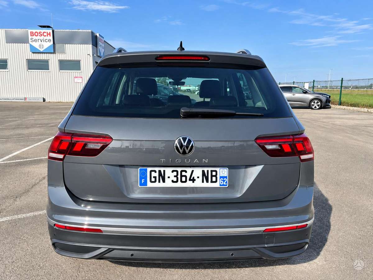 Volkswagen Tiguan - 6