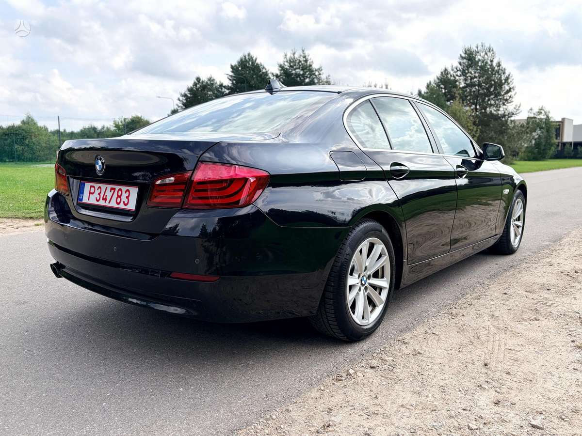 BMW 523, 3.0 l., Седан