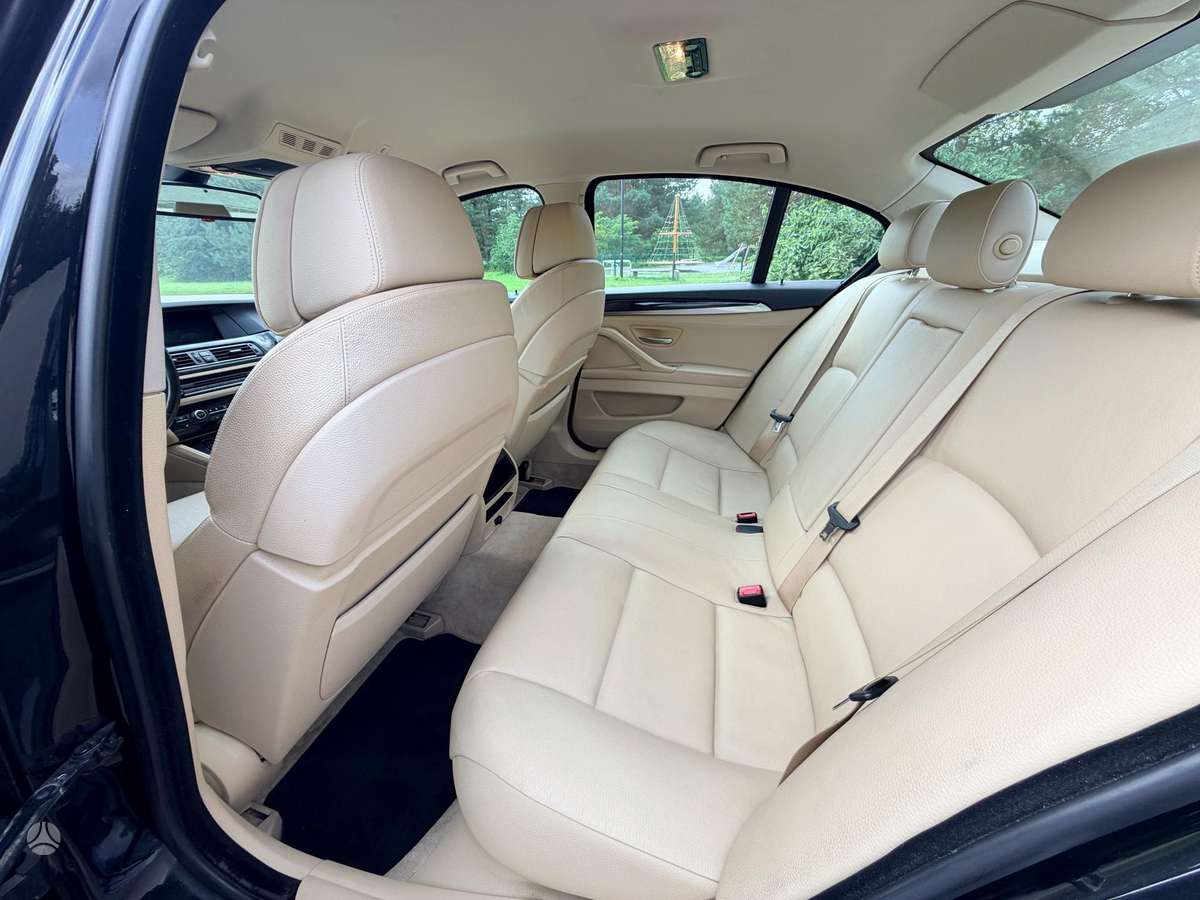 BMW 523, 3.0 l., Седан
