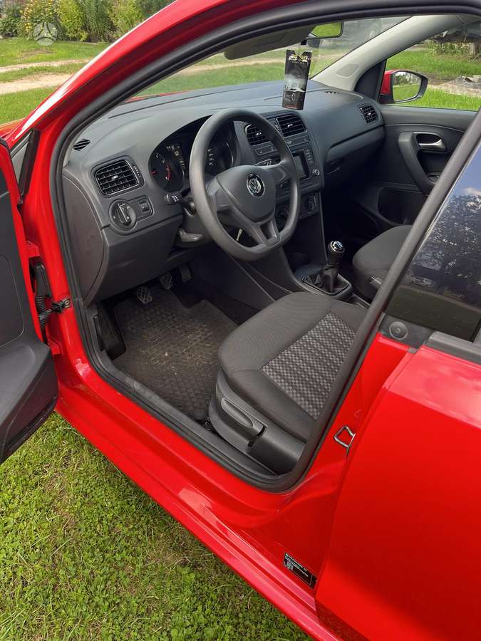 Volkswagen Polo - 2